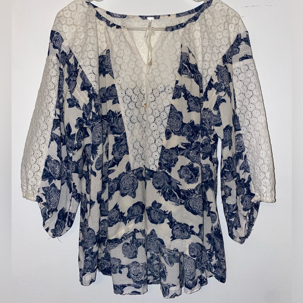 Free People Boho Floral Crochet Lace Peasant Top Women’s Size XS